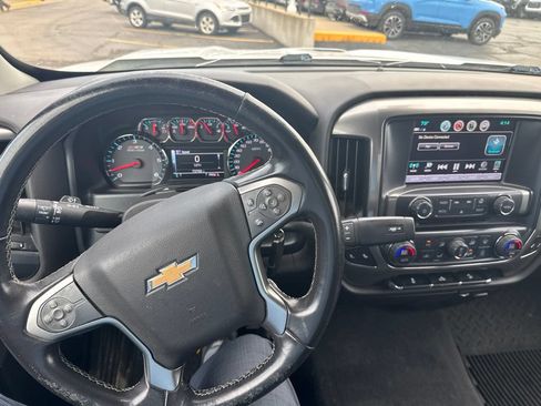 Used 2019 Chevrolet Silverado 1500 LT w/ LPO, Black Pack AWD/4WD image 7