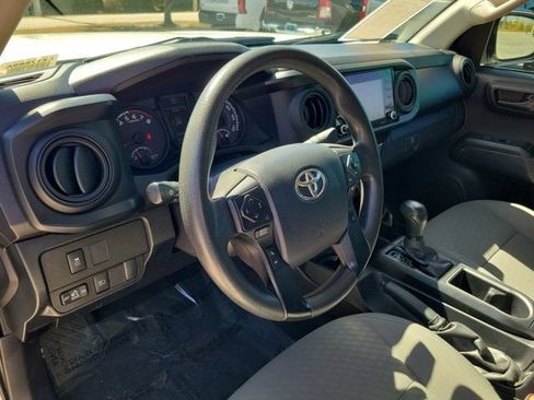 Used 2020 Toyota Tacoma SR w/ SR Convenience Package image 16