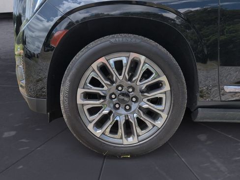 Used 2023 GMC Yukon Denali Ultimate AWD/4WD image 30