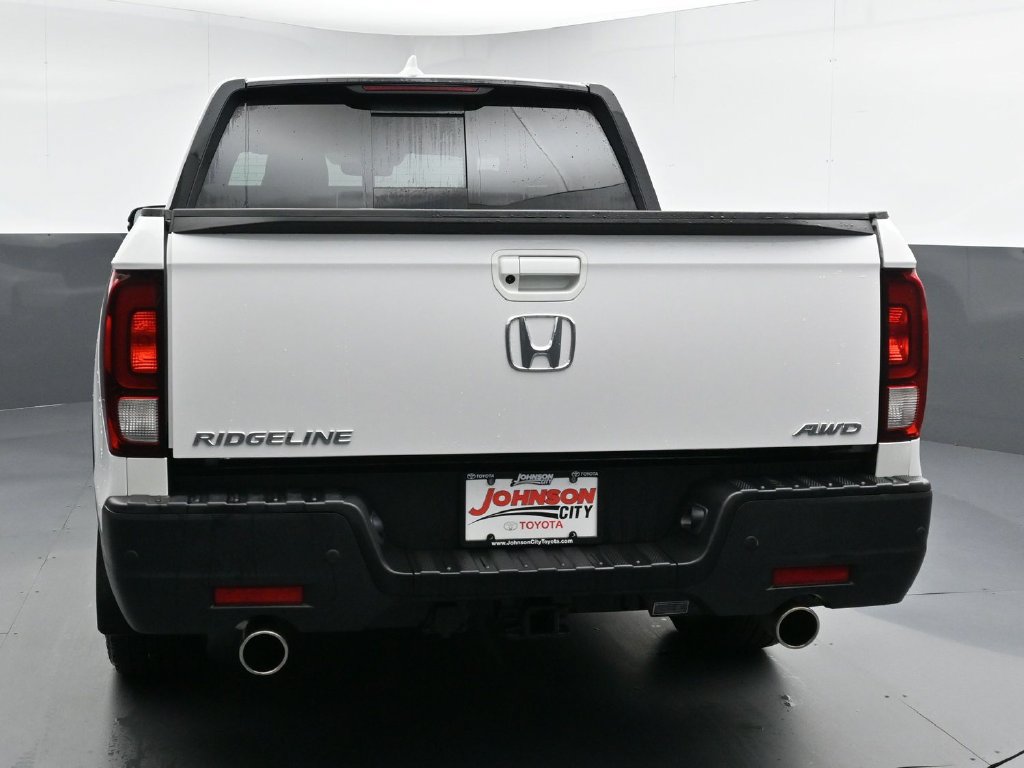 Used 2023 Honda Ridgeline Black Edition image 7