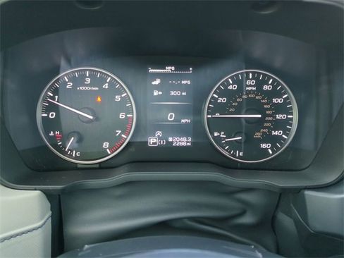 Used 2025 Subaru Forester Premium image 32