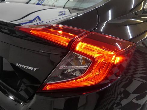Used 2019 Honda Civic Sport image 15