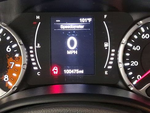 Used 2016 Jeep Renegade 75th Anniversary image 18