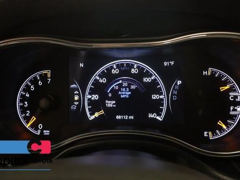 Used 2020 Jeep Grand Cherokee Laredo w/ Security & Convenience Group AWD/4WD image 16