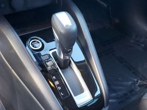 Used 2024 Nissan Versa SR w/ Trunk Package image 28