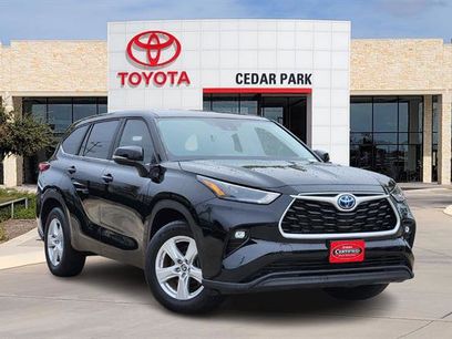 Certified 2023 Toyota Highlander LE