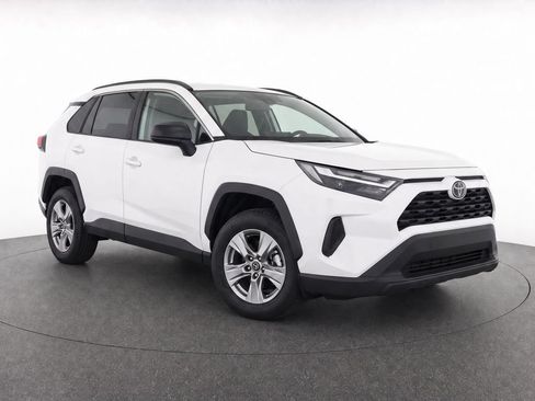 Used 2023 Toyota RAV4 LE AWD/4WD image 2