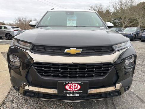 Used 2022 Chevrolet TrailBlazer ACTIV w/ Technology Package AWD/4WD image 2