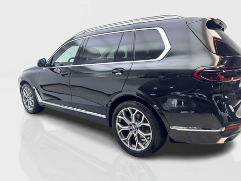 Used 2023 BMW X7 xDrive40i AWD/4WD image 14