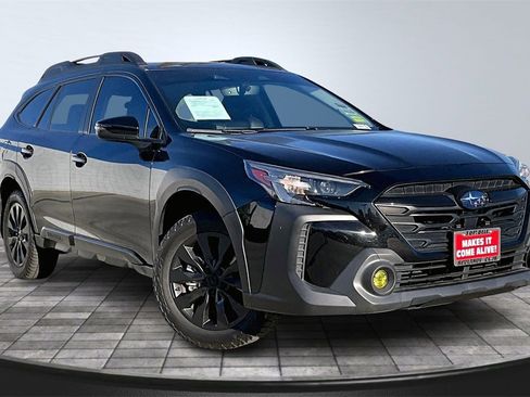 Used 2023 Subaru Outback Onyx Edition image 2