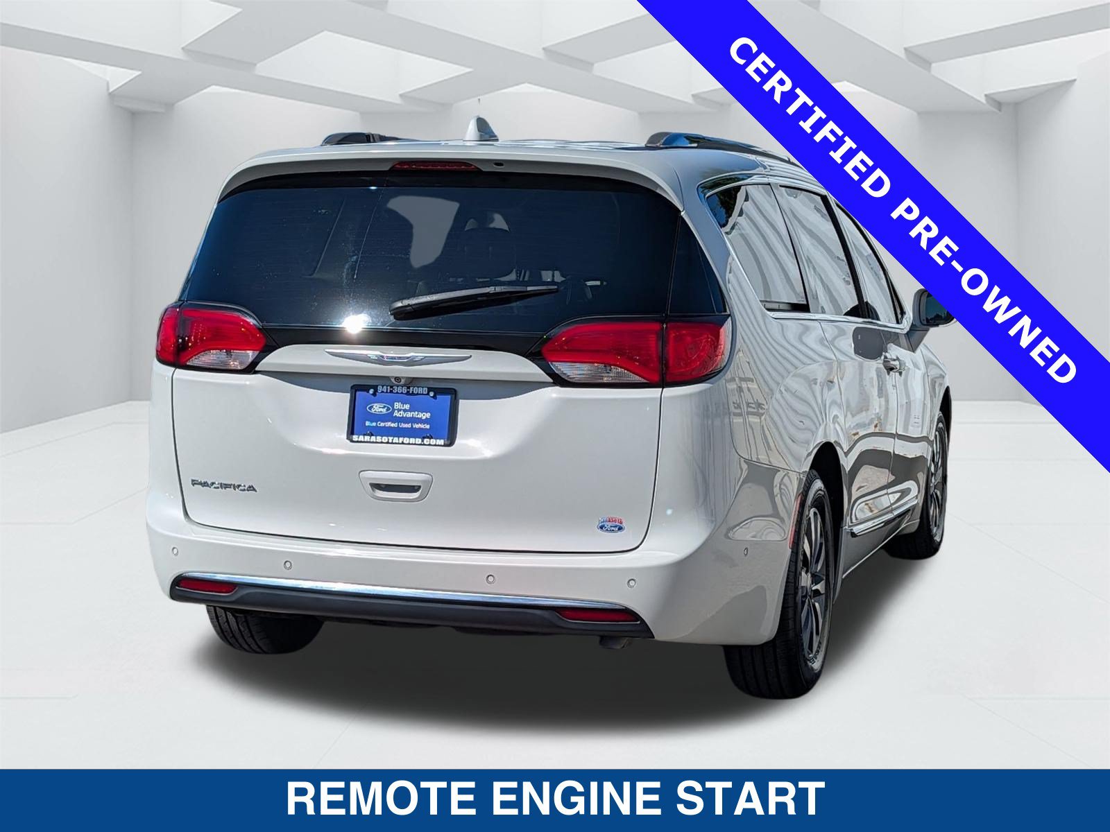 Used 2020 Chrysler Pacifica Touring-L Plus FWD image 5