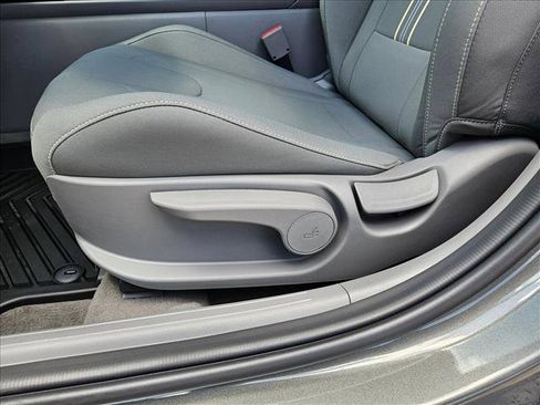 New 2025 Hyundai Elantra Sport image 4