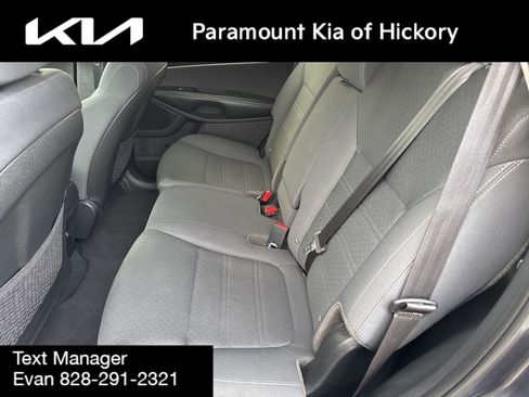 Used 2020 Kia Sorento LX image 13