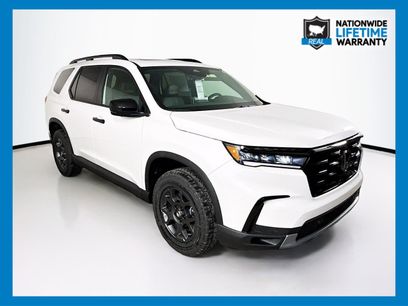 New 2025 Honda Pilot TrailSport