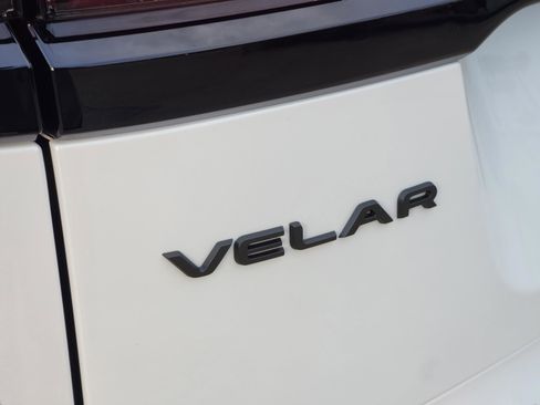 New 2026 Land Rover Range Rover Velar Dynamic SE AWD/4WD image 32