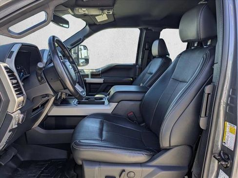 Used 2022 Ford F250 Lariat image 16