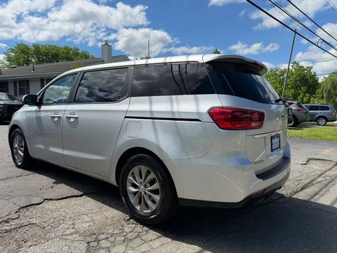 Used 2020 Kia Sedona LX FWD image 4