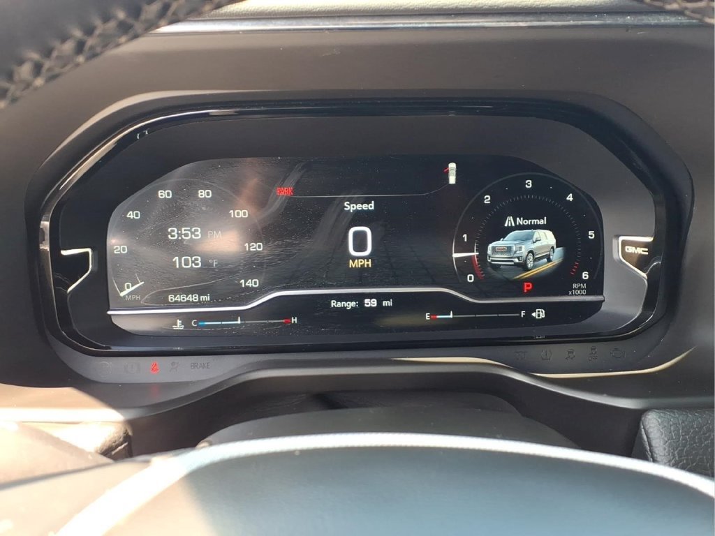 Used 2023 GMC Yukon Denali RWD image 24