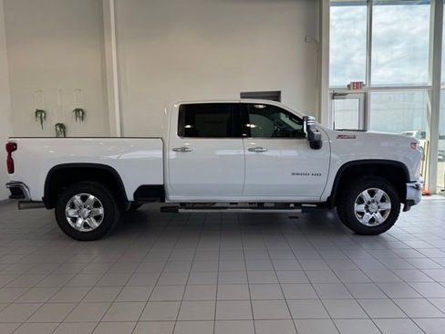 Used 2020 Chevrolet Silverado 3500 LTZ w/ LTZ Plus Package AWD/4WD image 30