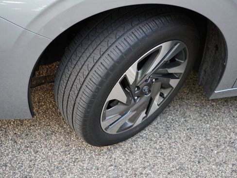 Used 2024 Subaru Legacy Limited AWD/4WD image 13