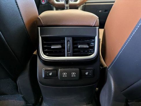 Used 2021 Subaru Outback Touring w/ Popular Package #2 image 17