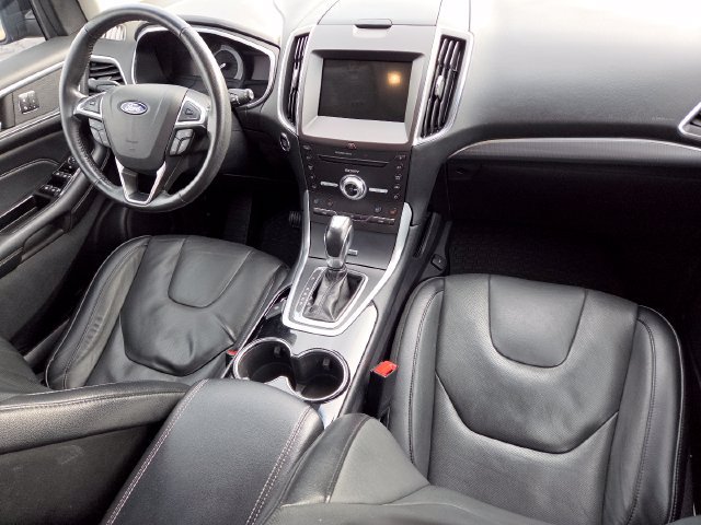 Used 2018 Ford Edge Titanium w/ Equipment Group 301A AWD/4WD image 20