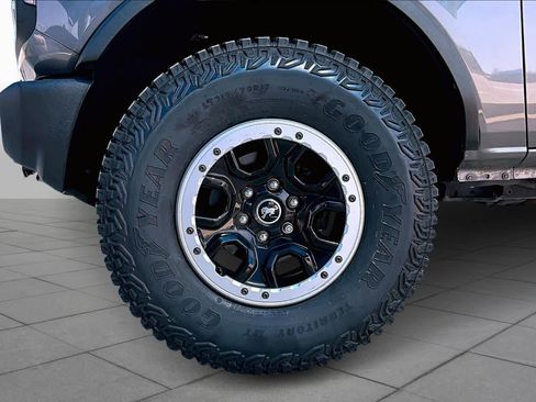 Used 2022 Ford Bronco 4-Door w/ Sasquatch Package image 11
