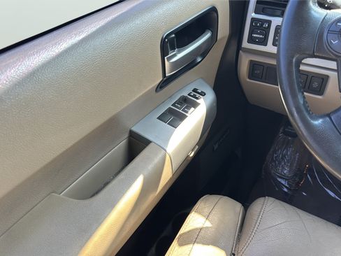 Used 2008 Toyota Sequoia Limited w/ Cold Area Pkg RWD image 19