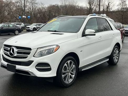 Used 2018 Mercedes-Benz GLE 550e 4MATIC image 3