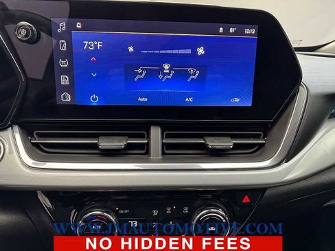 Used 2024 Chevrolet Trax LT w/ Driver Confidence Package image 26