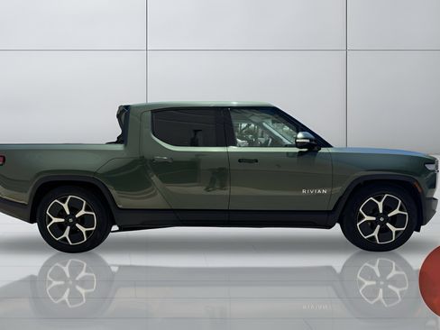 Used 2024 Rivian R1T Adventure AWD/4WD image 10
