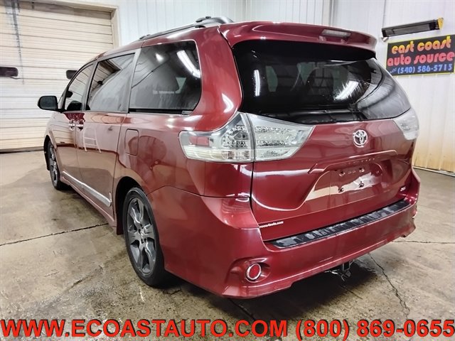 Used 2016 Toyota Sienna SE w/ SE Preferred Package FWD image 6