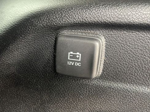 Used 2022 Jeep Grand Cherokee L Laredo w/ Luxury Tech Group I AWD/4WD image 32