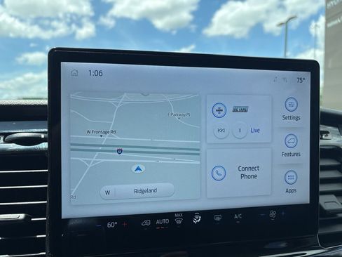 Used 2023 Ford Transit 350 XLT image 19