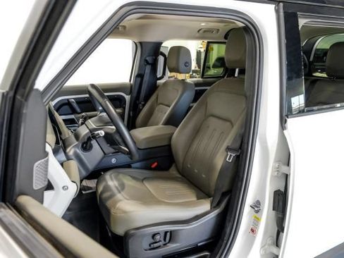 Used 2021 Land Rover Defender 110 SE AWD/4WD image 48