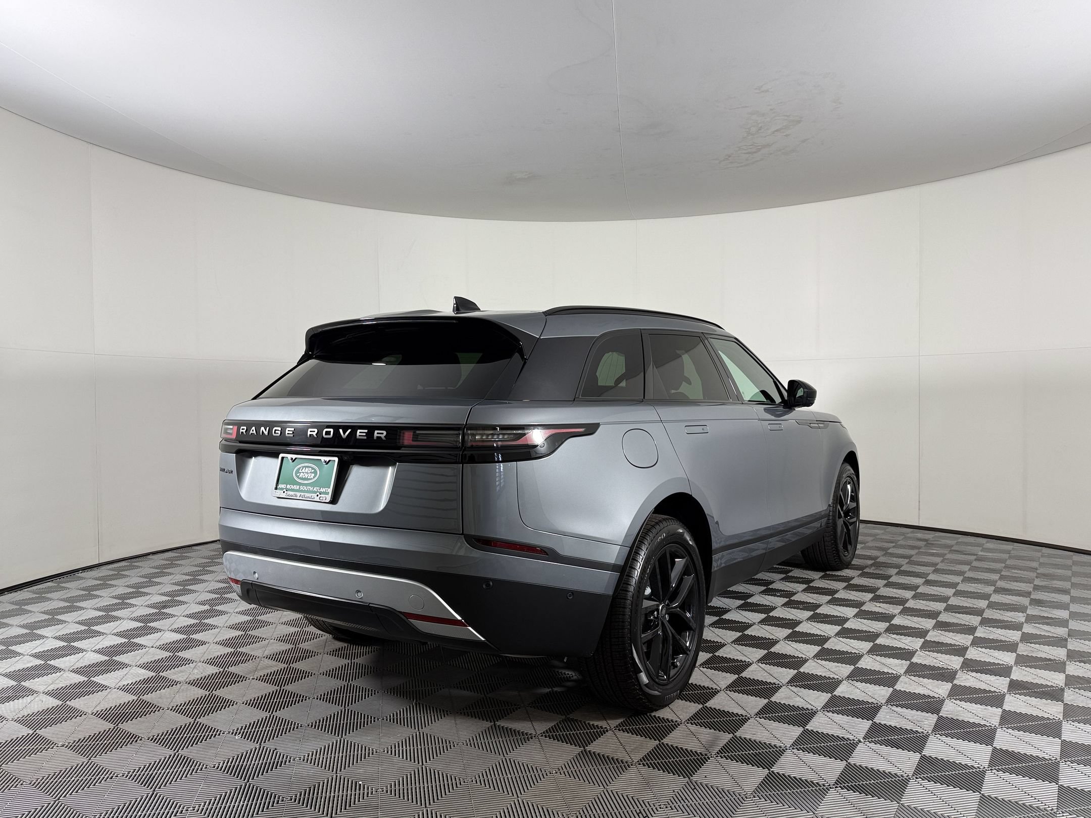 New 2026 Land Rover Range Rover Velar S AWD/4WD image 9