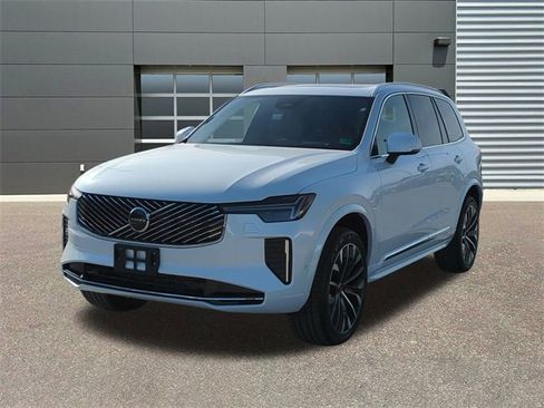 New 2026 Volvo XC90 B6 Ultra w/ Protection Package Premier image 3