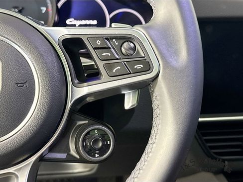 Used 2023 Porsche Cayenne Platinum Edition AWD/4WD image 14