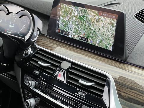 Used 2018 BMW 530e xDrive 530e xDrive iPerformance image 35