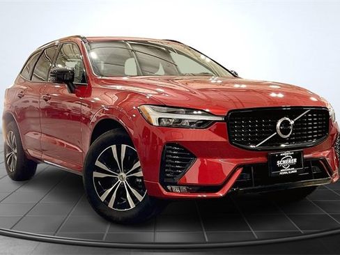 Certified 2024 Volvo XC60 B5 Core image 12