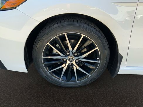 Used 2024 Toyota Camry SE FWD image 34