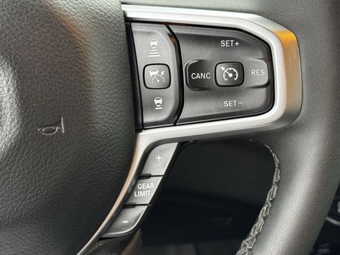 Used 2025 RAM 1500 Big Horn image 25