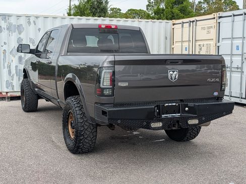 Used 2015 RAM 3500 Laramie w/ Convenience Group AWD/4WD image 6