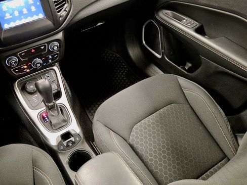 Used 2019 Jeep Compass Sport w/ Cold Weather Group image 16