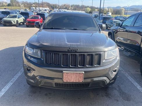 Used 2015 Jeep Grand Cherokee Altitude image 3