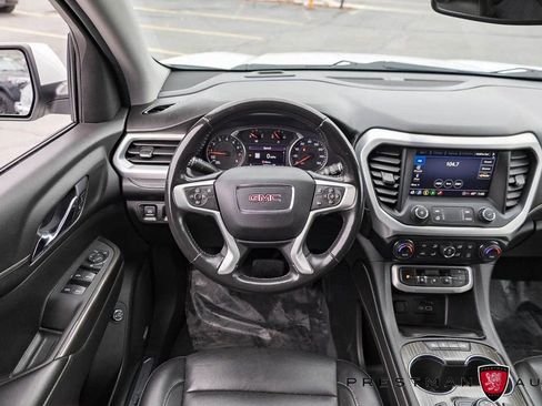 Used 2021 GMC Acadia SLT image 2
