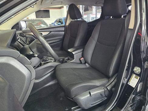 Used 2019 Nissan Rogue Sport S w/ Appearance Package image 9