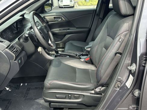 Used 2017 Honda Accord Sport Special Edition image 4