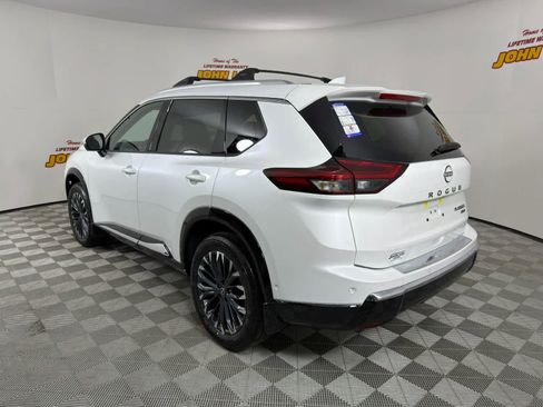 New 2026 Nissan Rogue Platinum w/ Platinum Premium Package image 3