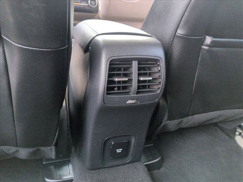 Used 2020 Ford Escape Titanium FWD image 26